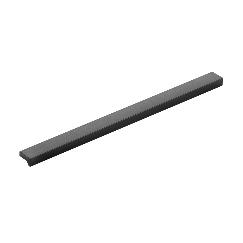 Momo Angle Pull Handle Matte Black