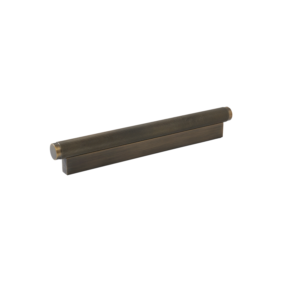 Momo Brighton Solid Brass Knurled Pull Handle