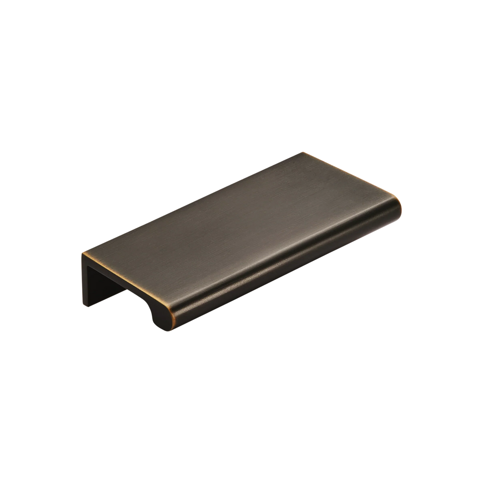 Momo Chelsea Solid Brass Lip Pull 96mm Dark