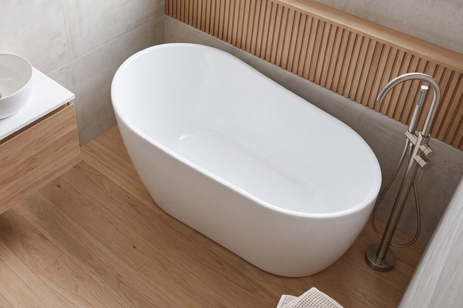 CO1300WIO | Cosmo 1300 Freestanding Bath with Integrated Overflow
