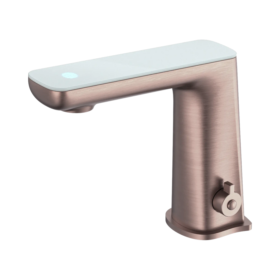 Nero Claudia Sensor Mixer With White Top Display