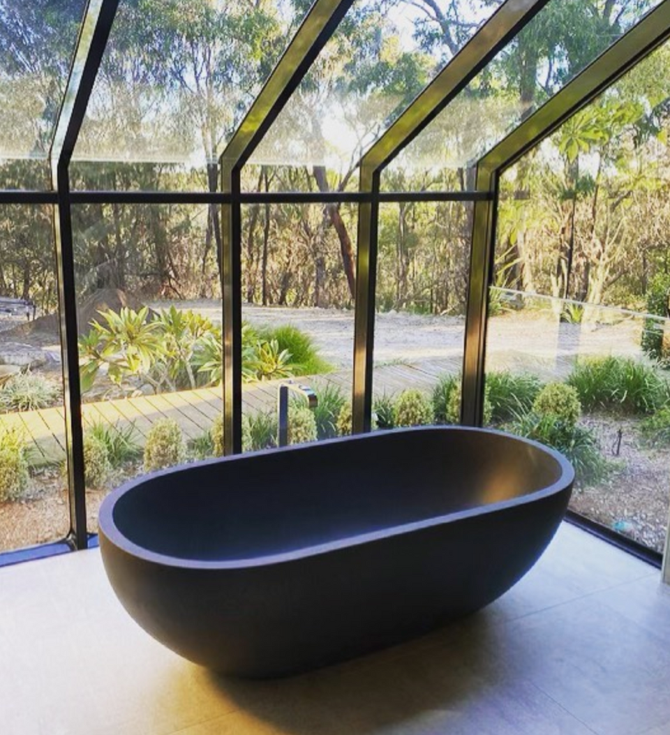 Pietra Bianca Ryese Freestanding Bath