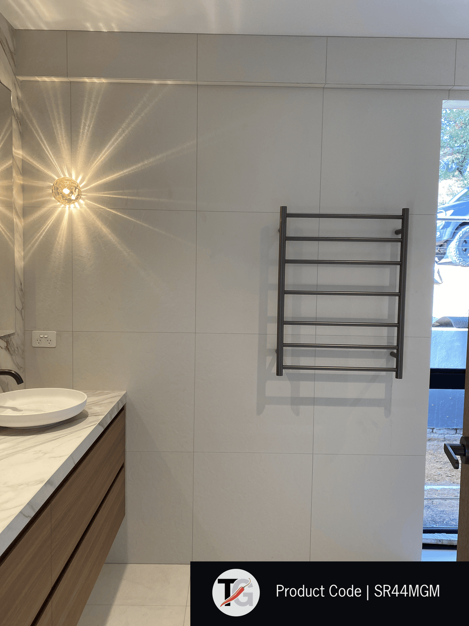 Thermogroup SR44MGM Gun Metal Round Ladder Heated Towel Rail (SR44MGM) 2