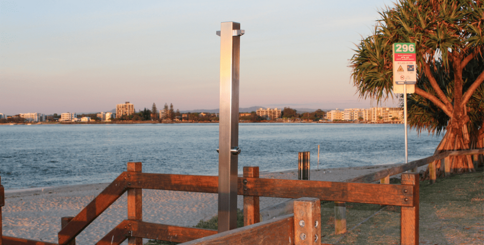 Rainware - Beach Commercial Outdoor Shower Twin Cold Water + Footwash Product Code - 5025