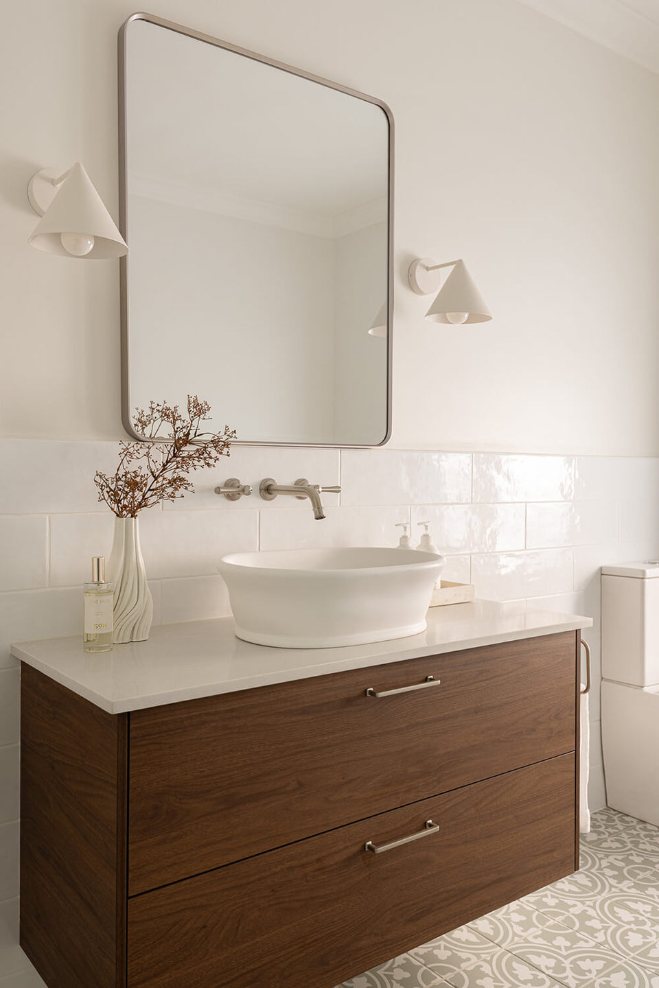Turner Hastings Cambridge 54 x 39 TitanCast Solid Surface Above Counter Basin-Satin Silk White (CA540BA) 6