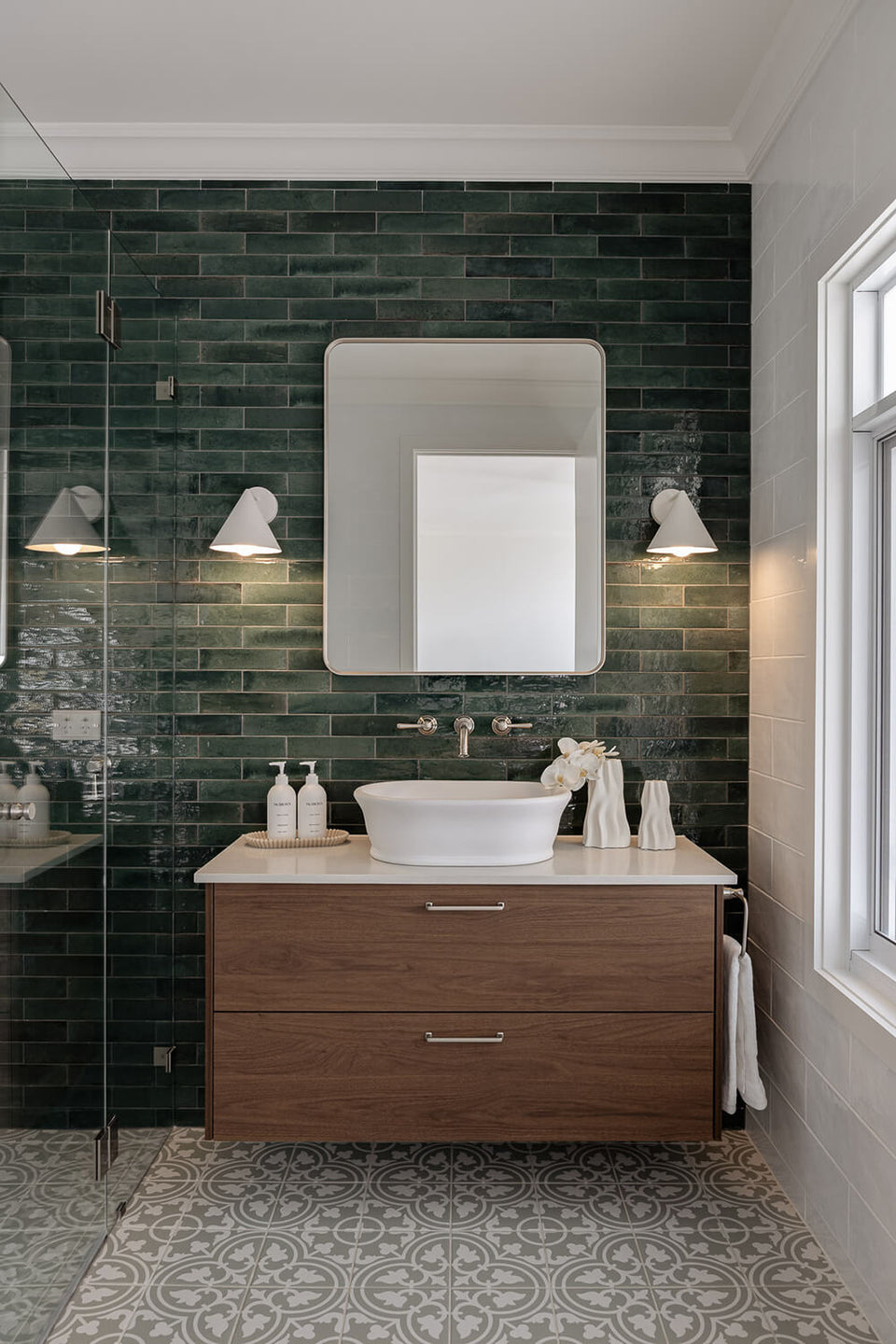 Turner Hastings Cambridge 54 x 39 TitanCast Solid Surface Above Counter Basin-Satin Silk White (CA540BA) 8
