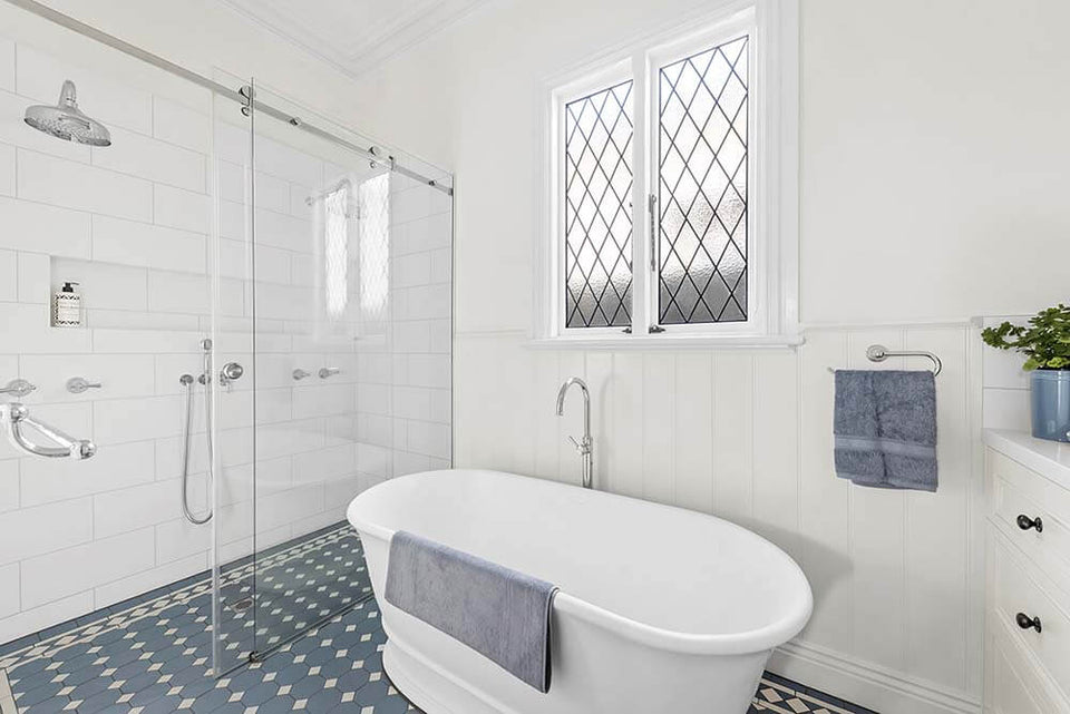 Turner Hastings Cambridge 156 x 74 TitanCast Solid Surface Freestanding Bath - Satin Silk White (CA1560TCB-OF) 5