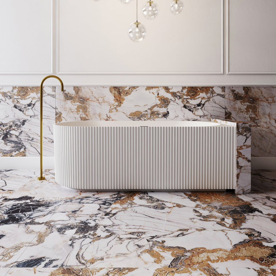 V-Groove Corner Back To Wall Bath Matte White - overflow detail