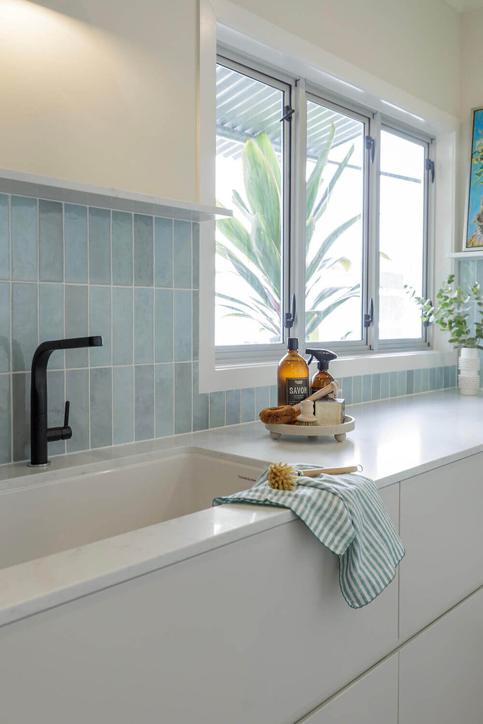 Turner Hastings Cuisine 81 x 48 Inset / Undermount Fine Fireclay Sink