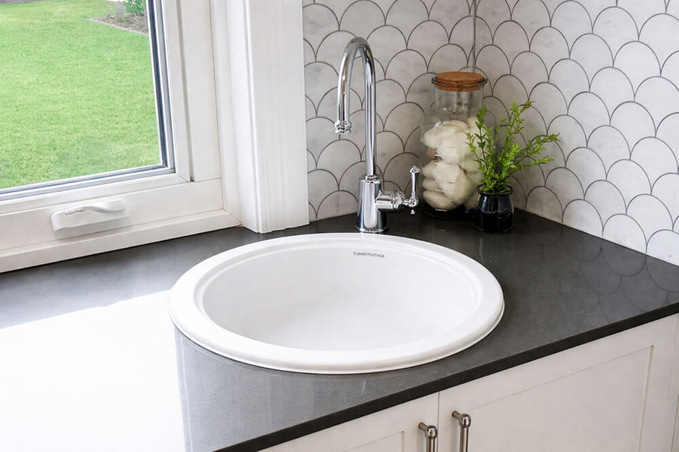 Turner Hastings Cuisine Round 47 Inset / Undermount Fine Fireclay Matte White Sink (CUR473FS-MW) 2