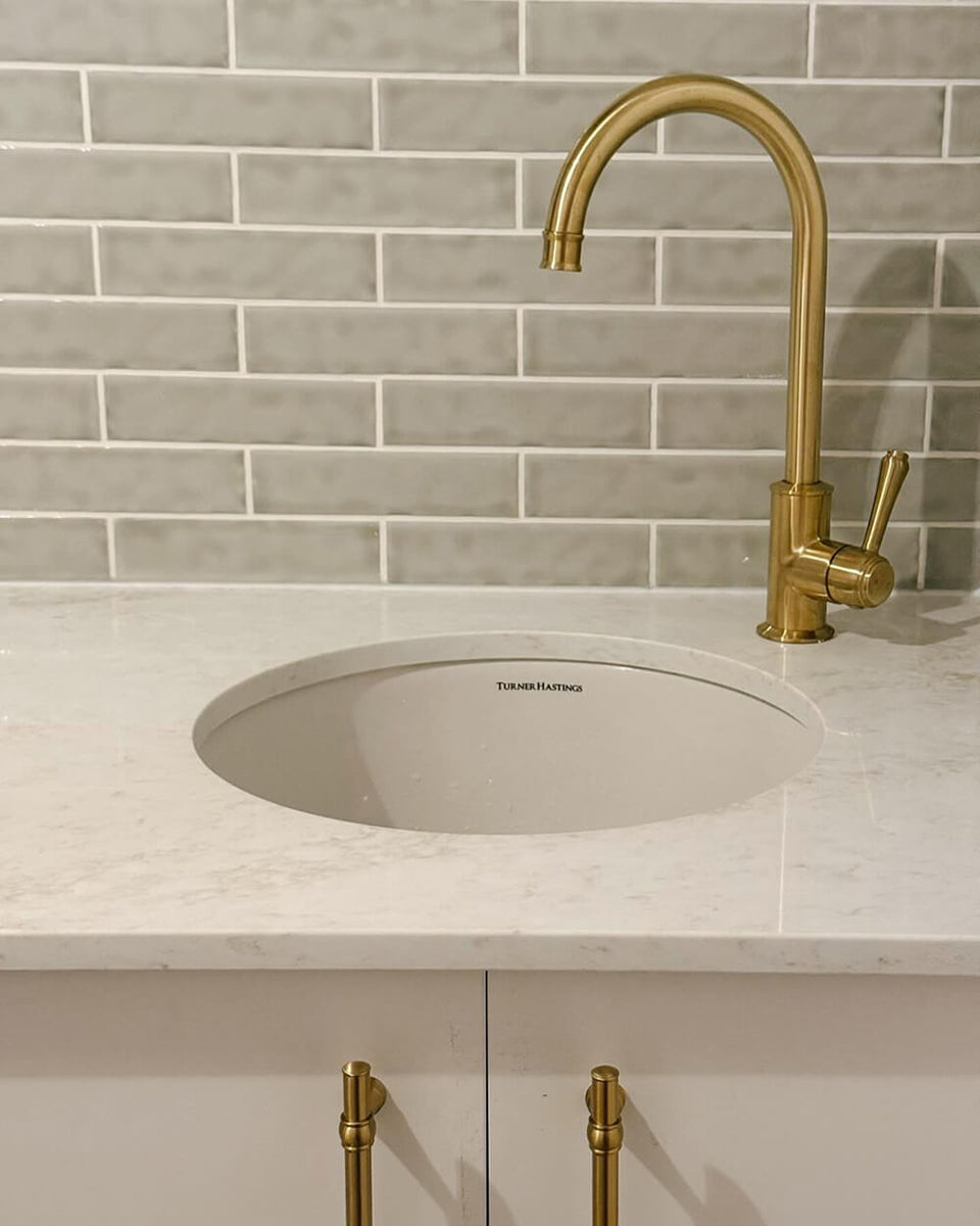 Turner Hastings Cuisine Round 47 Inset / Undermount Fine Fireclay Gloss White Sink (CUR47FS) 9