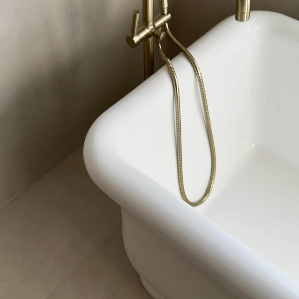 Turner Hastings Kirkham 180 x 84 TitanCast Solid Surface Bath