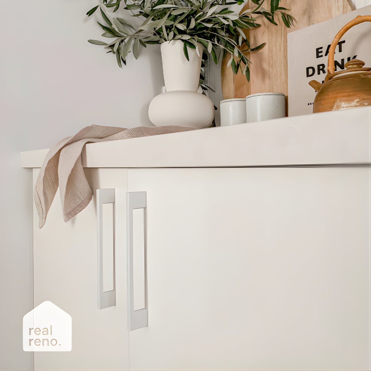 momo-handles-livorno-d-handle-matt-white-line-drawing-lifestyle-M3163 ...