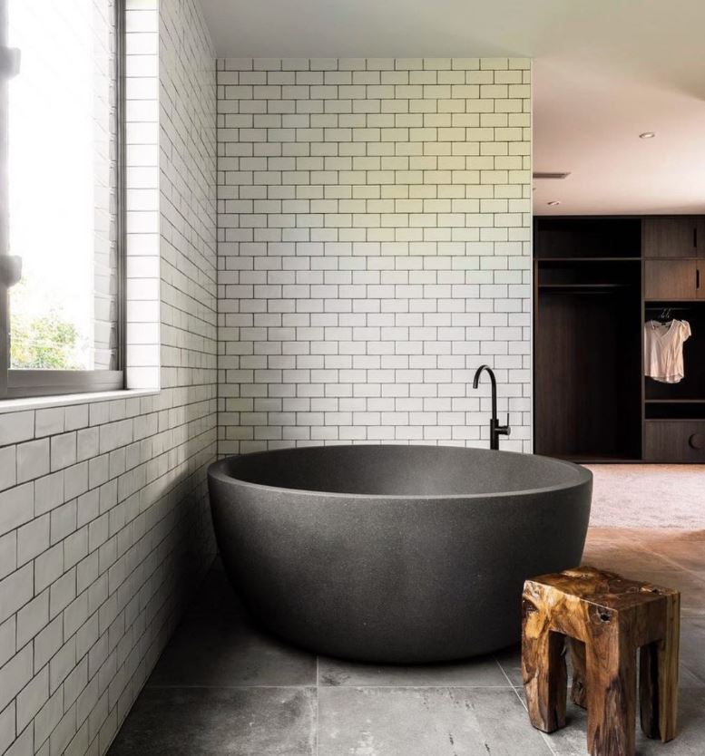 Pietra Bianca Romeo Freestanding Stone Bath