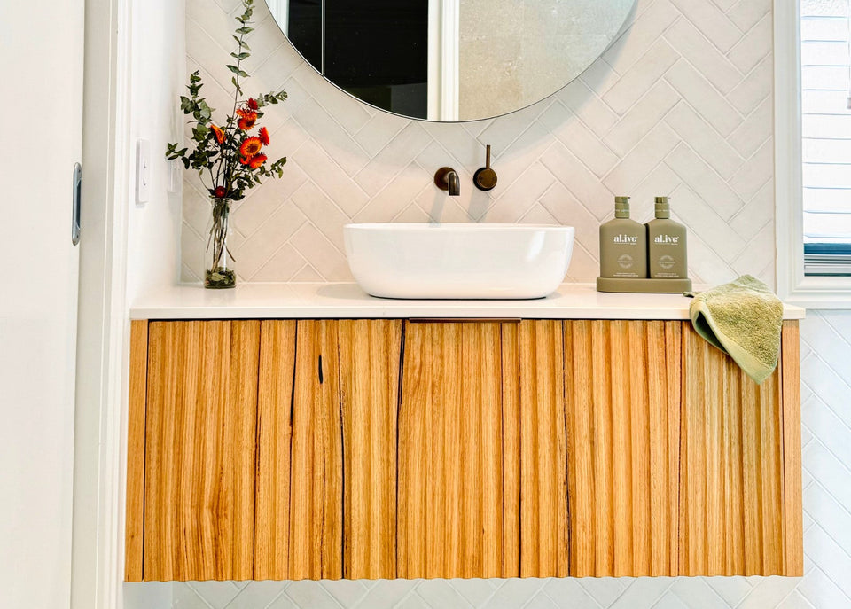 Fifth Avenue Sophia Messmate Vanity