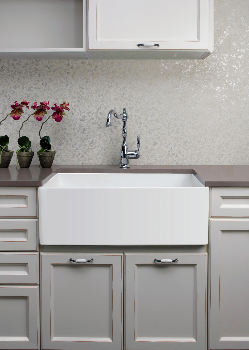Turner Hastings Novi 75 x 46 Fine Fireclay Farmhouse Butler Sink — Gloss White