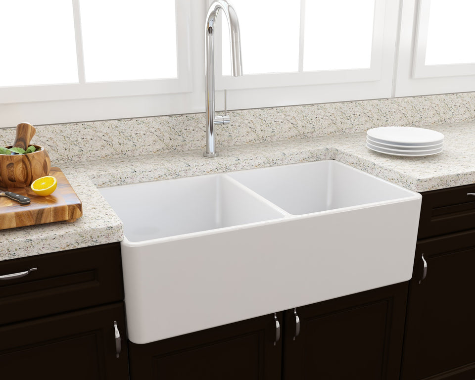 Turner Hastings Novi 85 x 46 Fine Fireclay Farmhouse Butler Sink — Gloss White