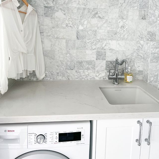 Turner Hastings Cuisine 46 x 46 Inset / Undermount Fine Fireclay Sink