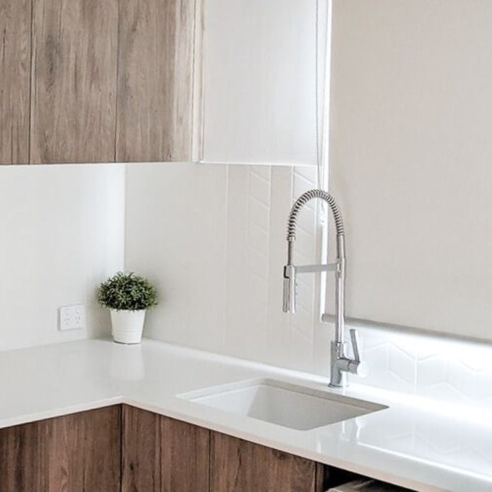 Turner Hastings Cuisine 46 x 46 Inset / Undermount Fine Fireclay Sink