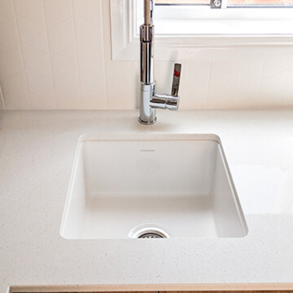 Turner Hastings Cuisine 46 x 46 Inset / Undermount Fine Fireclay Sink