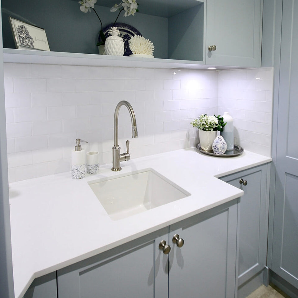 Turner Hastings Cuisine 46 x 46 Inset / Undermount Fine Fireclay Sink